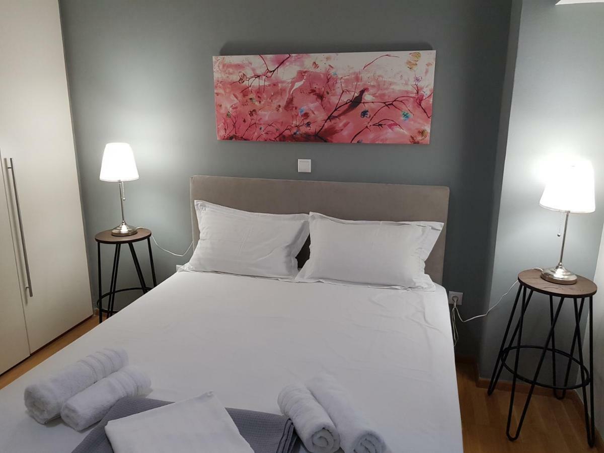 Stylish Urban Apartment By Yha Athena Bagian luar foto